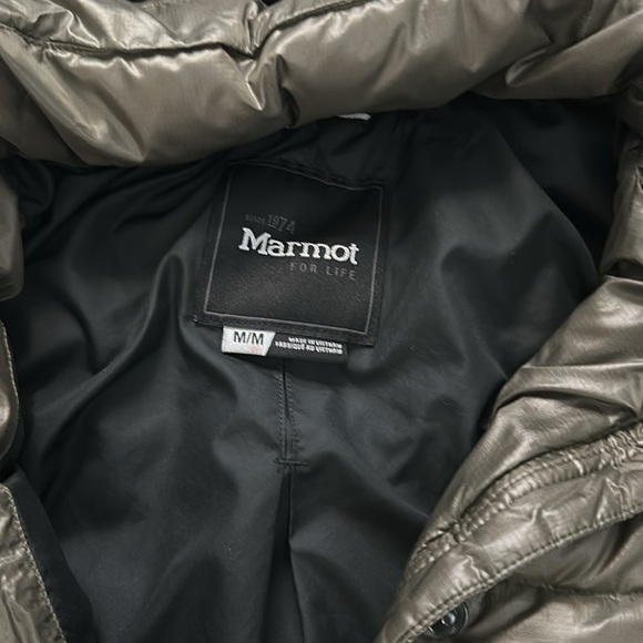 Marmot Women’s Ski Jacket Size Medium - Picture 2 of 4